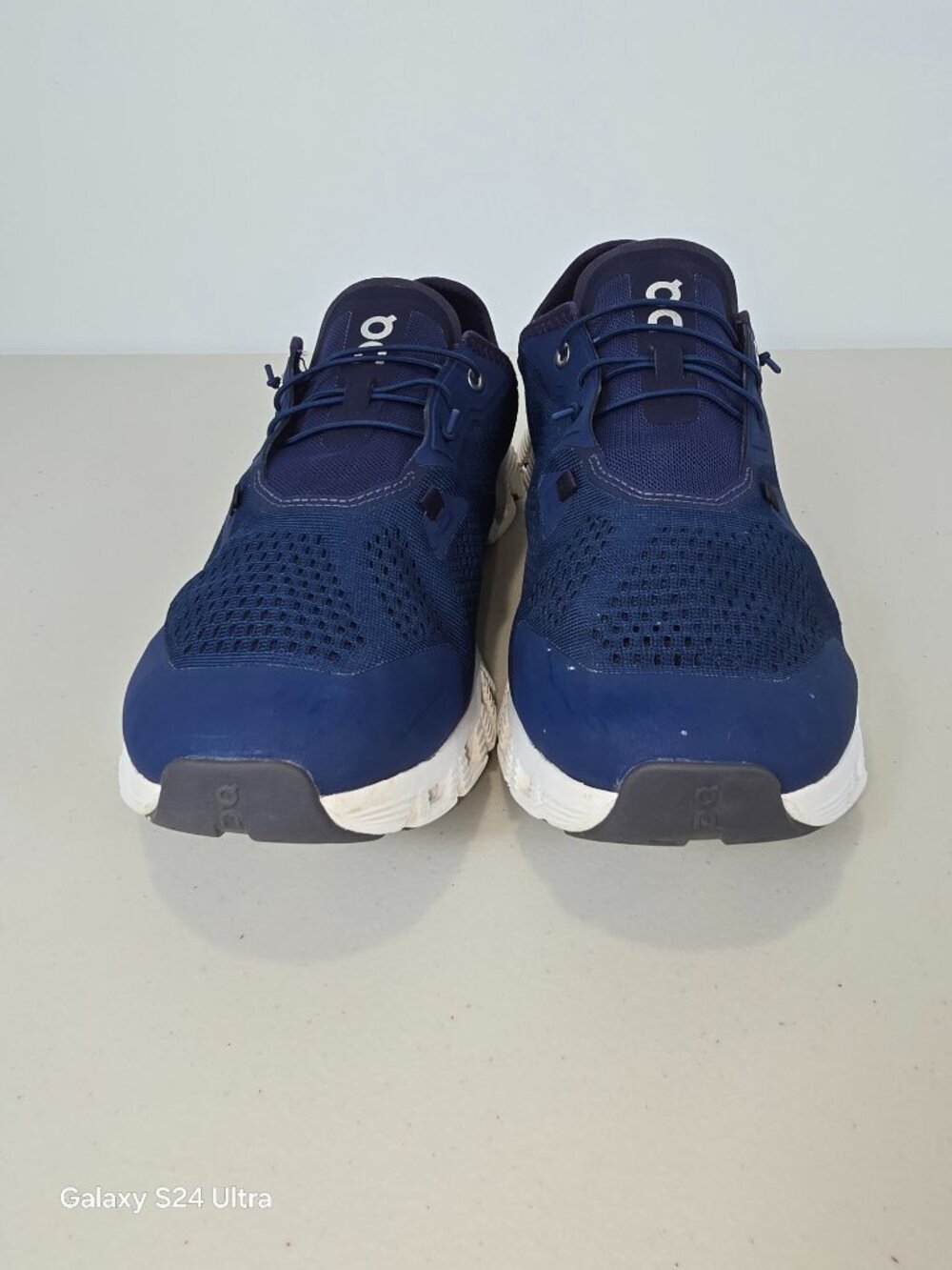 On Cloud running coast 5 sneakers in blue men's size 11M